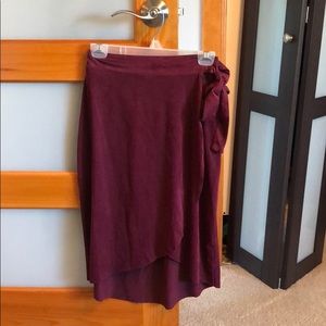 Sole Mio faux suede wrap midi skirt wine red Med
